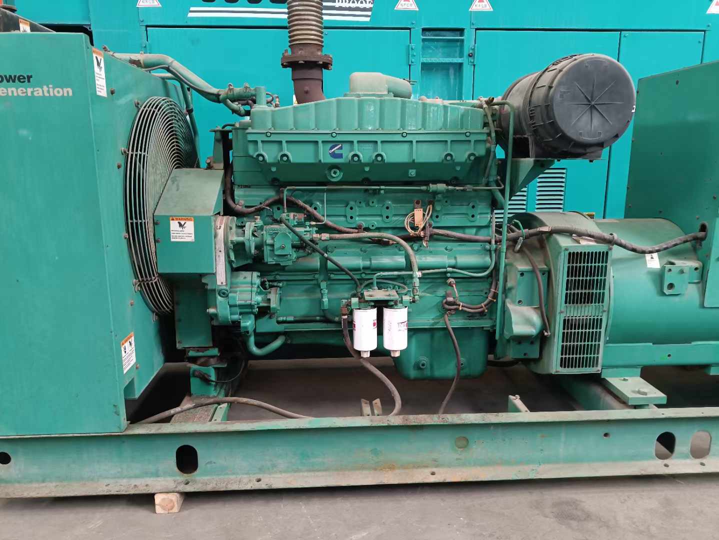 西乡过载会对 600kW 柴油发电机组造成哪些损害？