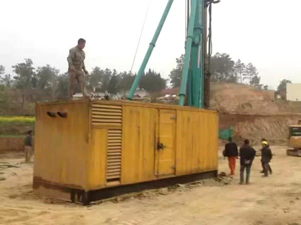 西乡如何判断水冷式机油散热器密封件是否需要更换？